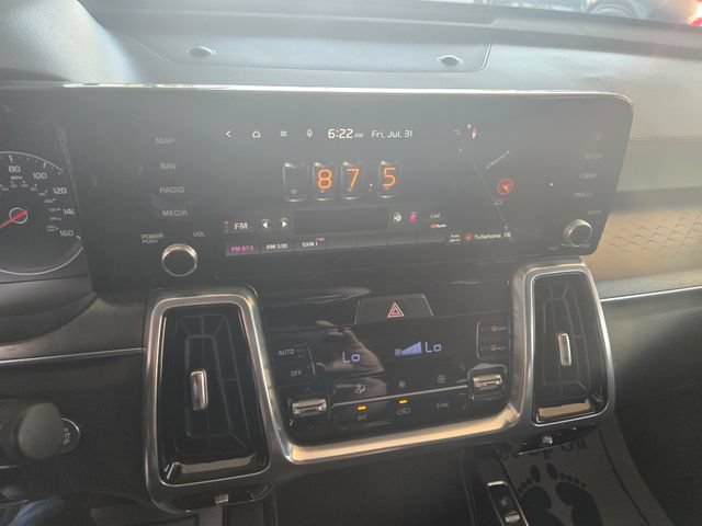Used 2022 Kia Sorento SX AWD/4WD image 13