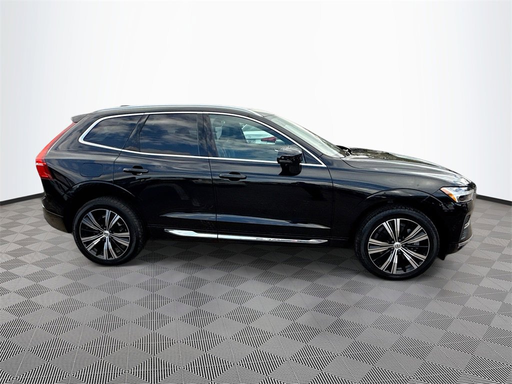 Used 2023 Volvo XC60 B6 Ultimate image 5