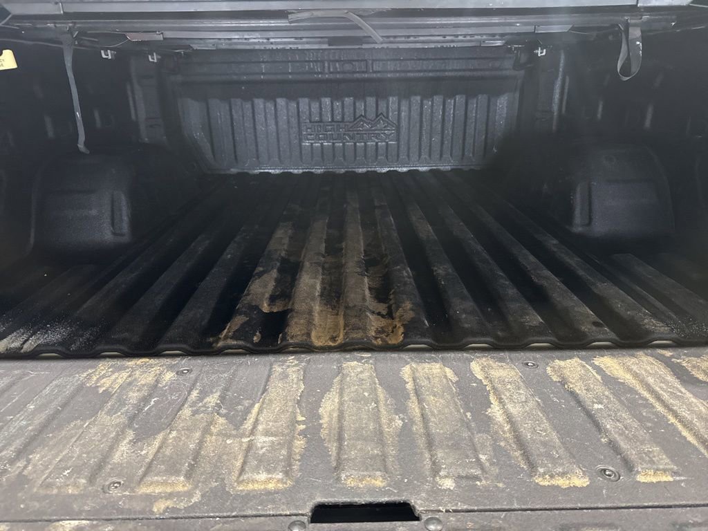 Used 2023 Chevrolet Silverado 1500 High Country w/ LPO, Dark Essentials Package image 10