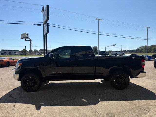 Used 2014 Toyota Tundra SR5 w/ SR5 Upgrade Package RWD image 9