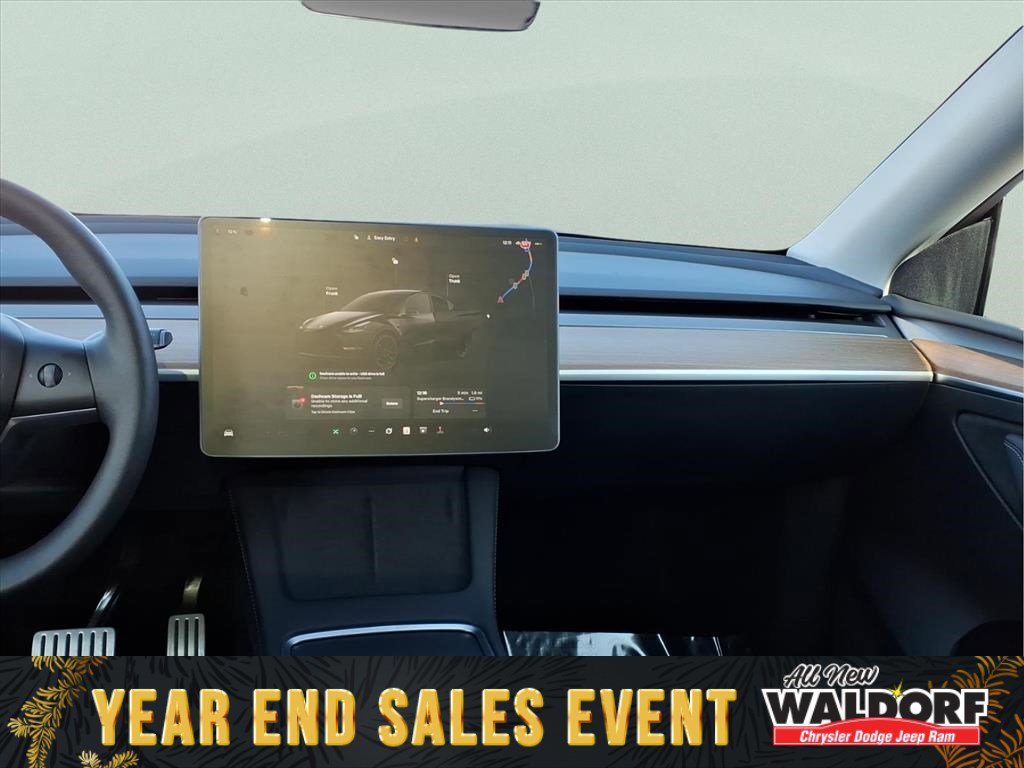 Used 2023 Tesla Model Y Performance image 14