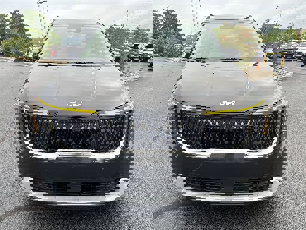 New 2026 Kia Carnival EX image 2
