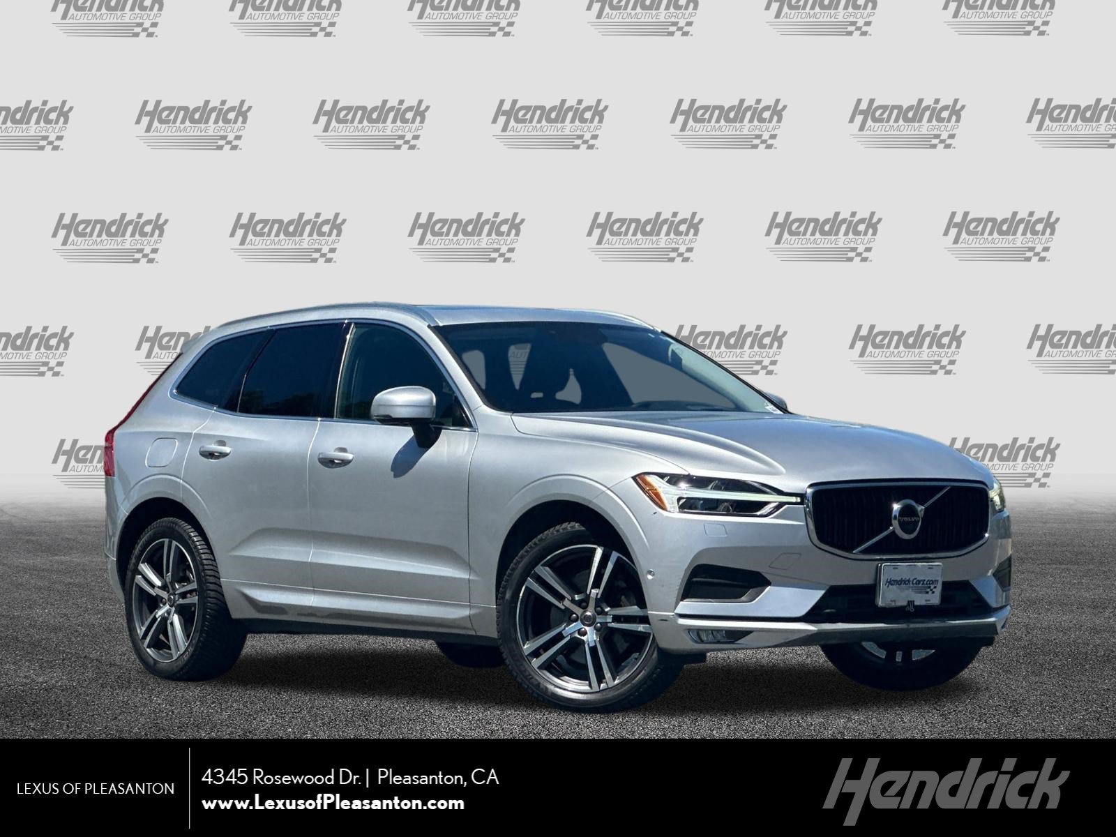 Used 2018 Volvo XC60 T6 Momentum w/ Convenience Package AWD/4WD image 1