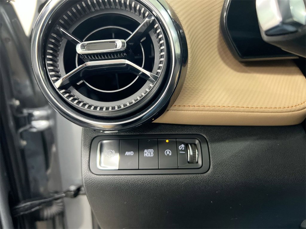 Used 2025 Chevrolet Equinox ACTIV w/ Safety and Technology Package image 18