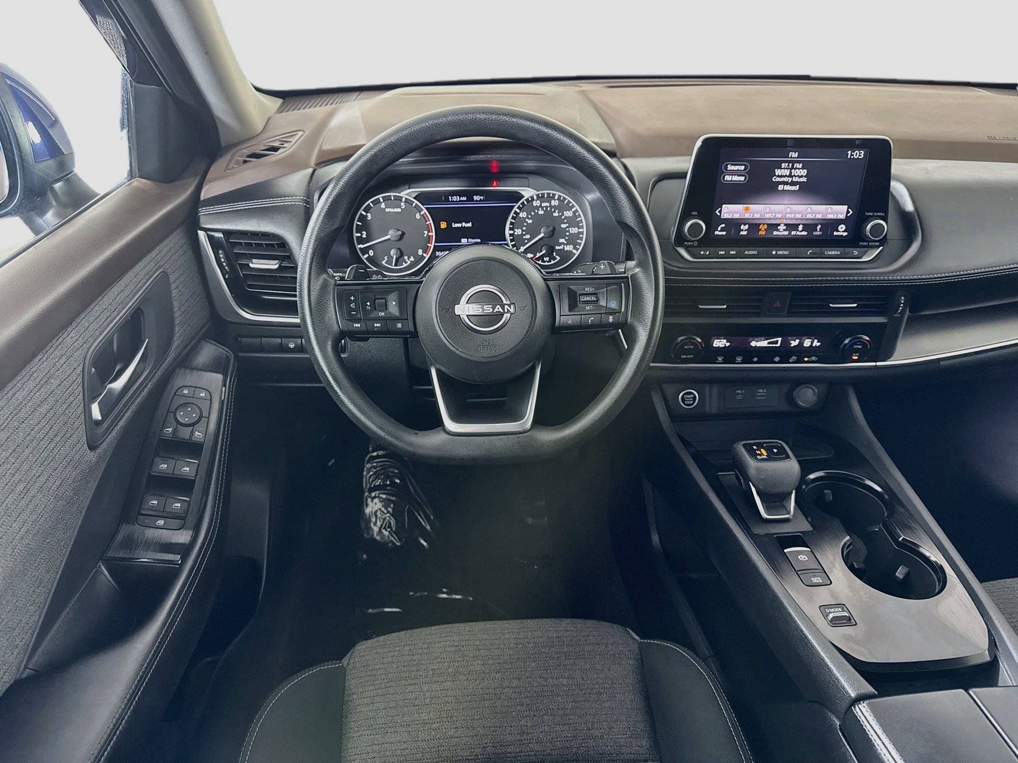 Used 2023 Nissan Rogue SV FWD image 17