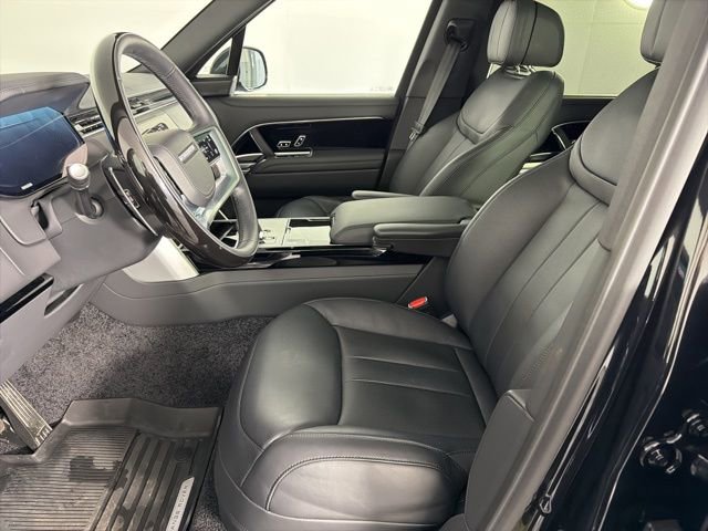 Used 2026 Land Rover Range Rover Long Wheelbase SE image 9