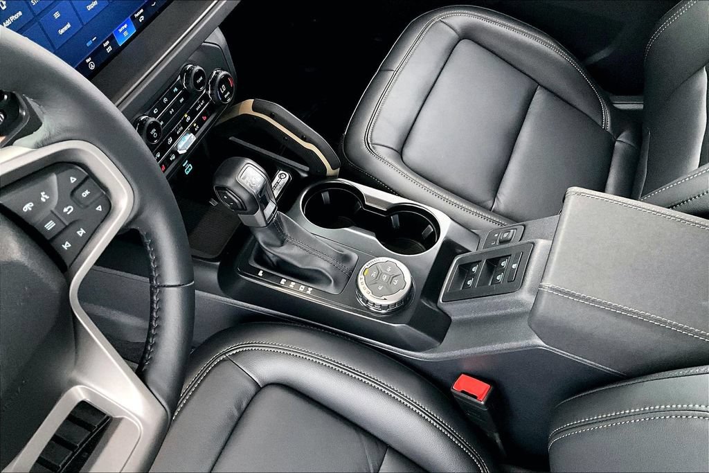 Used 2025 Ford Bronco Badlands AWD/4WD image 18