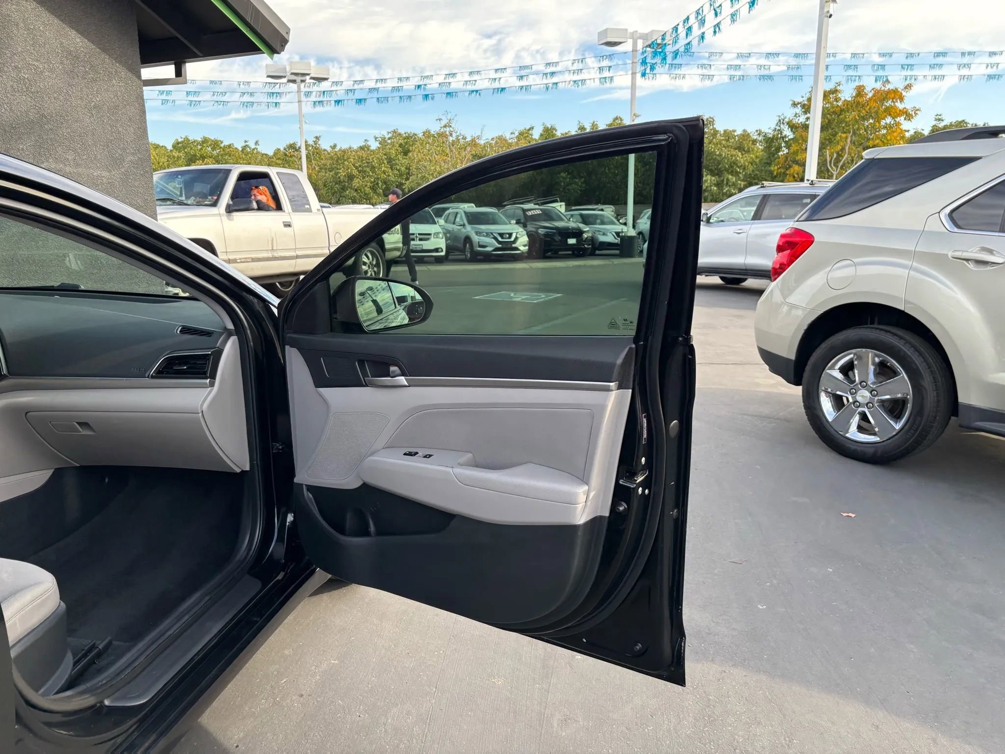 Used 2020 Hyundai Elantra Value Edition w/ Cargo Package (C1) image 6