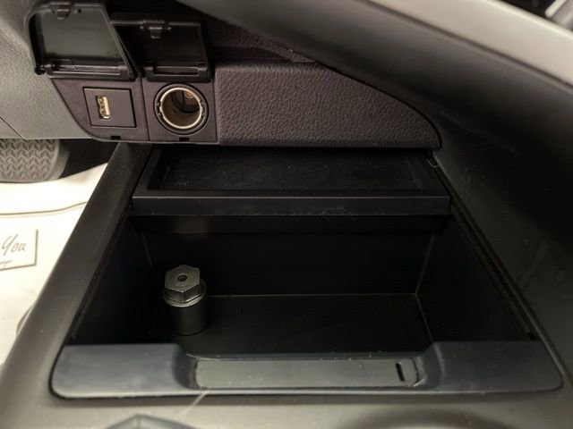 Used 2023 Toyota Camry SE image 30