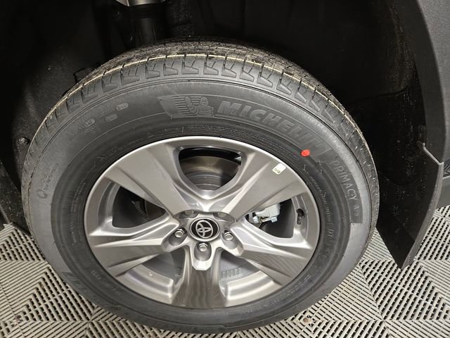 New 2025 Toyota RAV4 XLE image 12