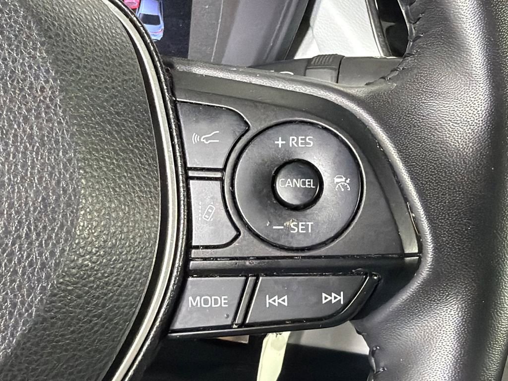 Used 2022 Toyota Corolla SE FWD image 25