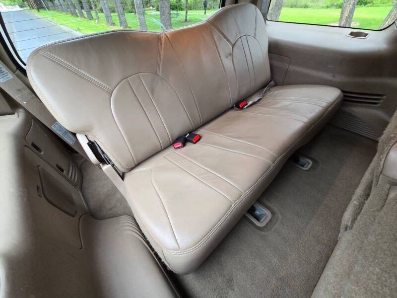 Used 1997 Ford Expedition XLT AWD/4WD image 17