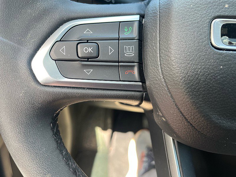 Used 2024 Jeep Compass Limited w/ Driver Assist Group I AWD/4WD image 31