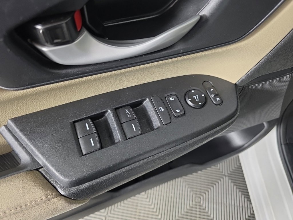 Used 2021 Honda CR-V LX image 13