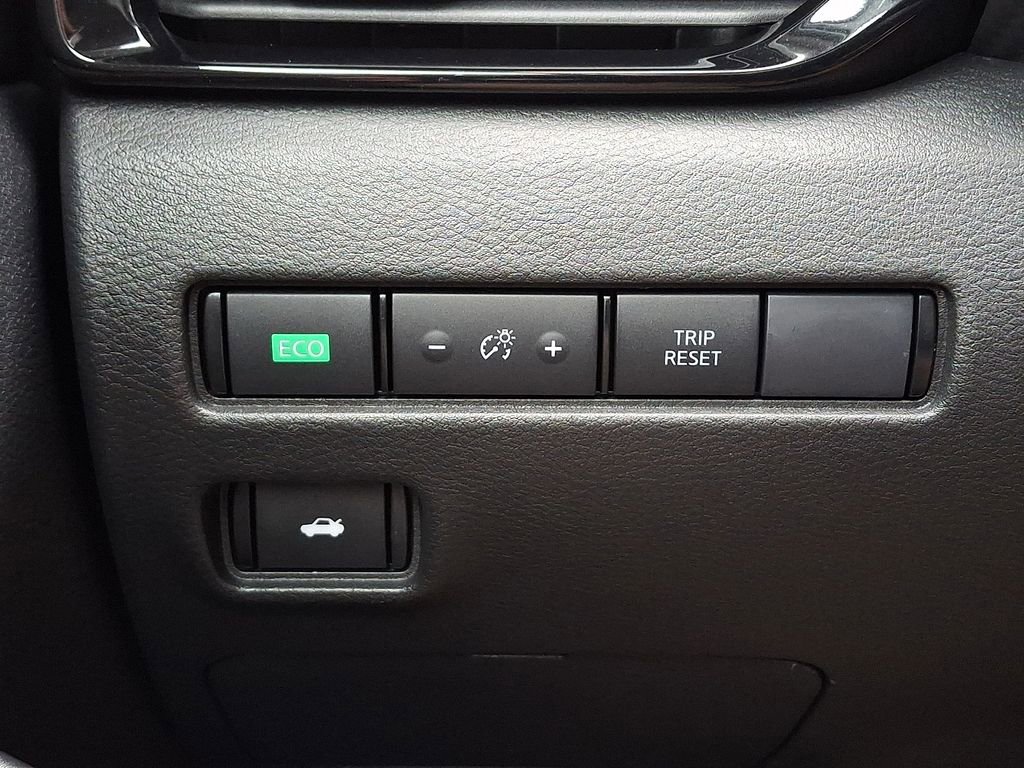 Used 2024 Nissan Sentra SV image 24