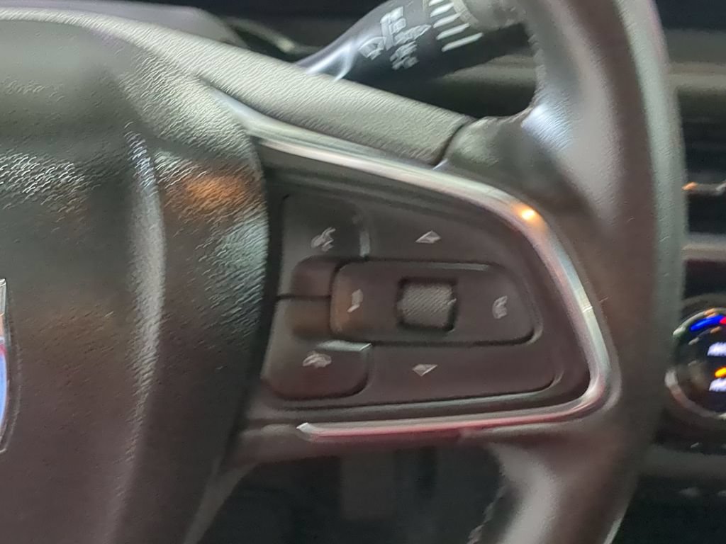 Used 2025 Buick Envista Sport Touring w/ Convenience I Package FWD image 30