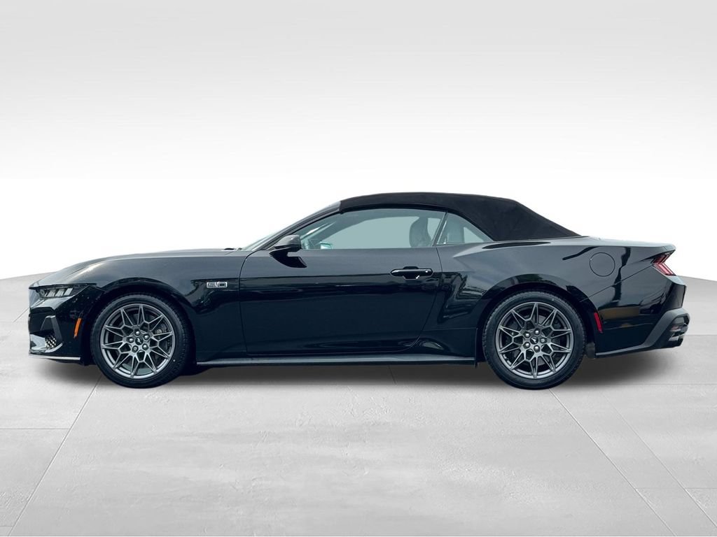 Used 2024 Ford Mustang GT Premium w/ GT Performance Package RWD image 5