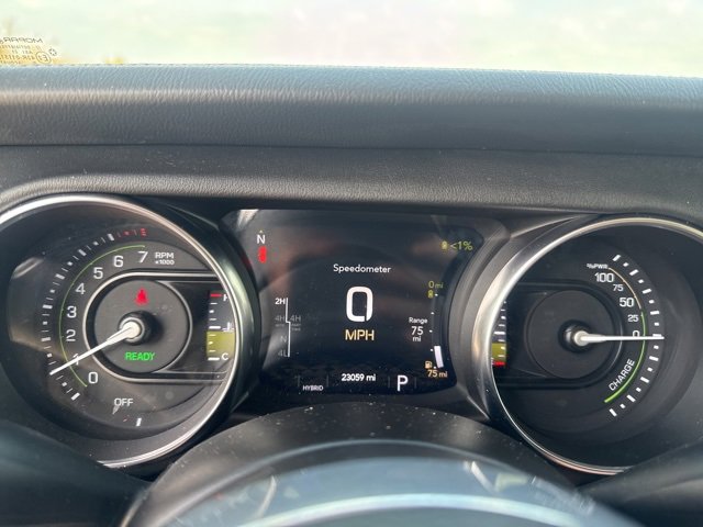 Used 2021 Jeep Wrangler Unlimited Sahara image 12