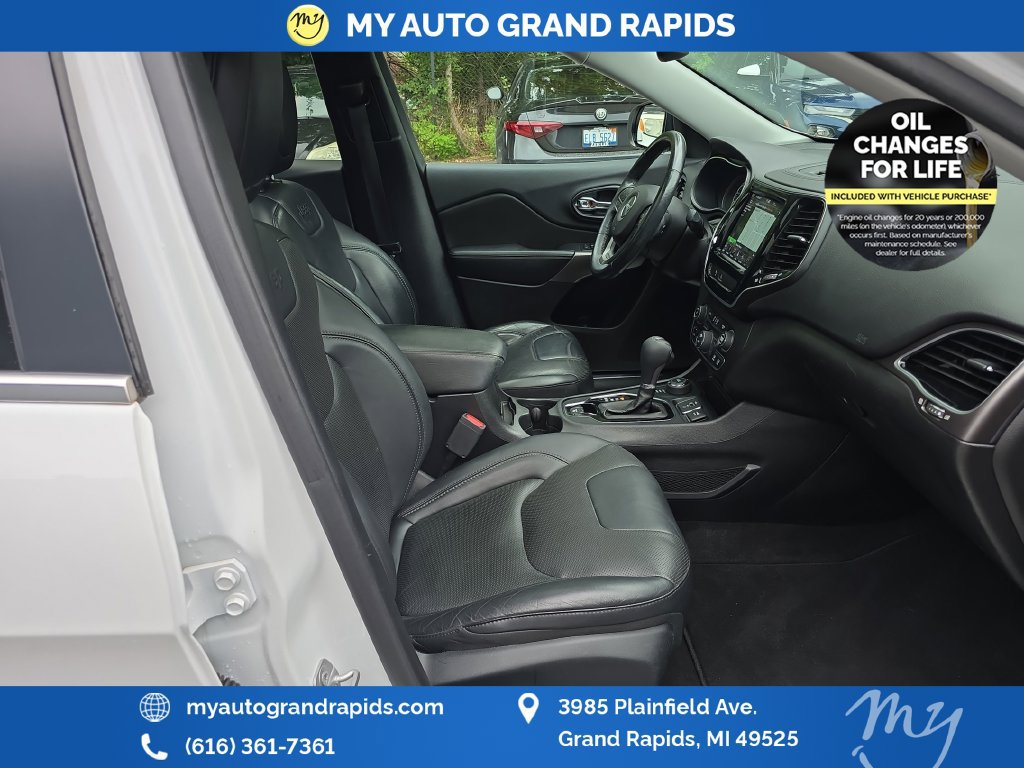 Used 2019 Jeep Cherokee Limited AWD/4WD image 22