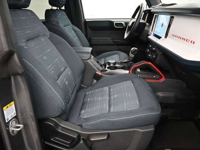 Certified 2025 Ford Bronco Heritage Edition AWD/4WD image 12