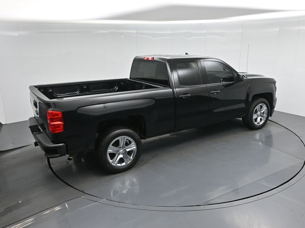 Used 2018 Chevrolet Silverado 1500 Custom w/ Custom Value Package image 34