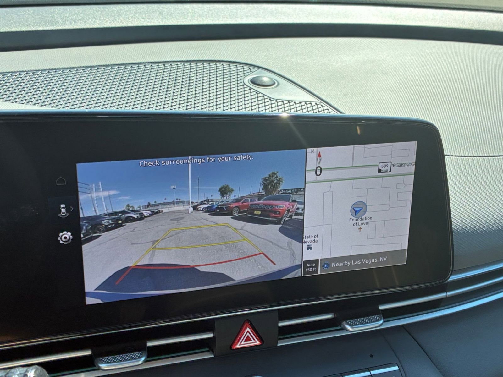 Used 2025 Hyundai Elantra SEL FWD image 23