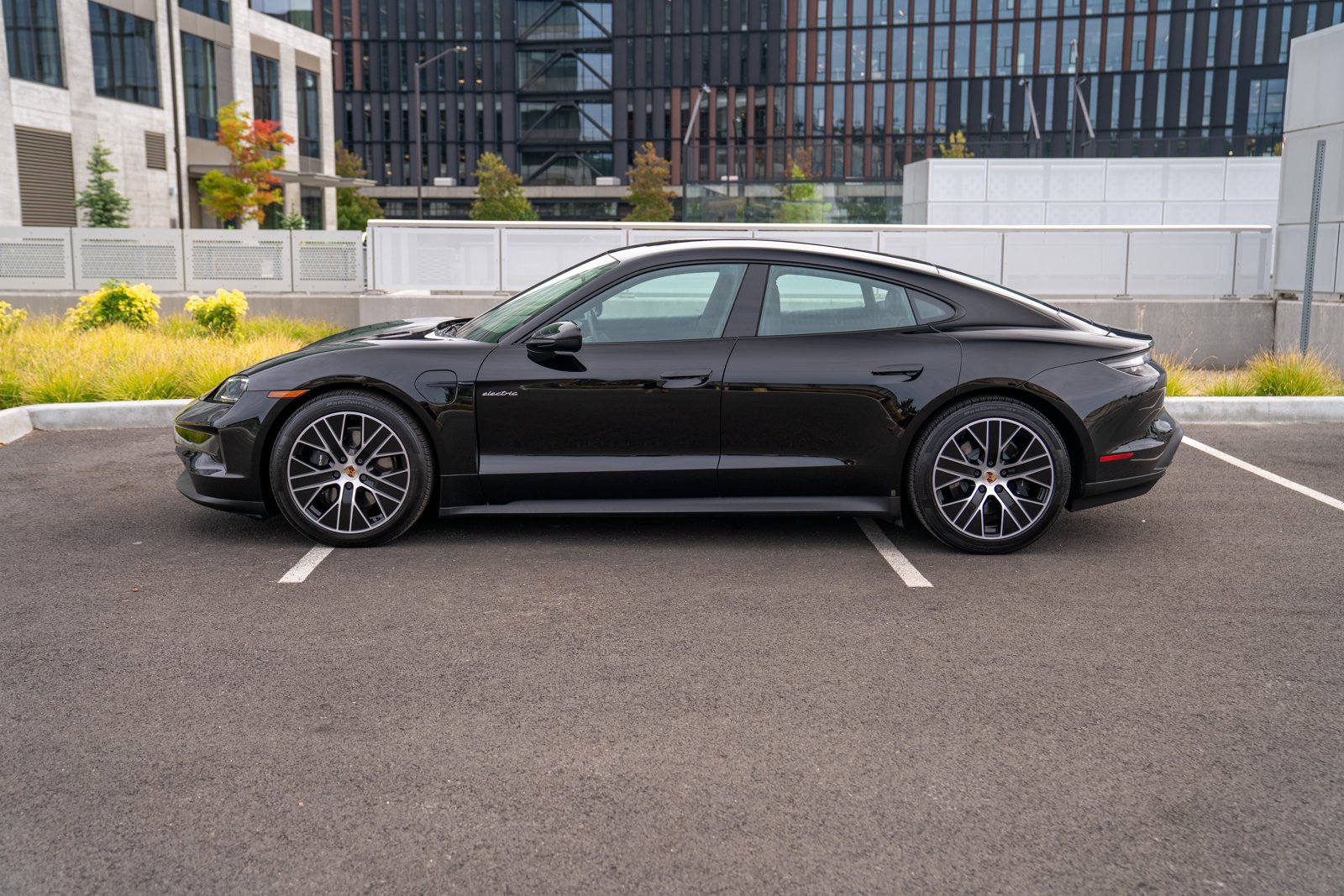 Certified 2025 Porsche Taycan RWD image 2