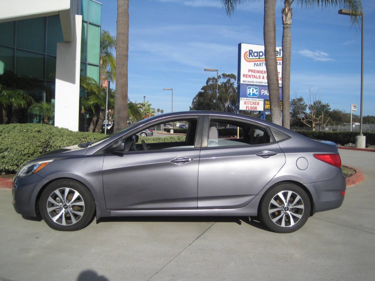 Used 2017 Hyundai Accent Value Edition image 3