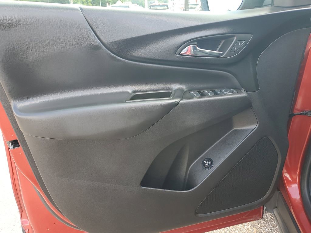 Used 2023 Chevrolet Equinox LT image 12