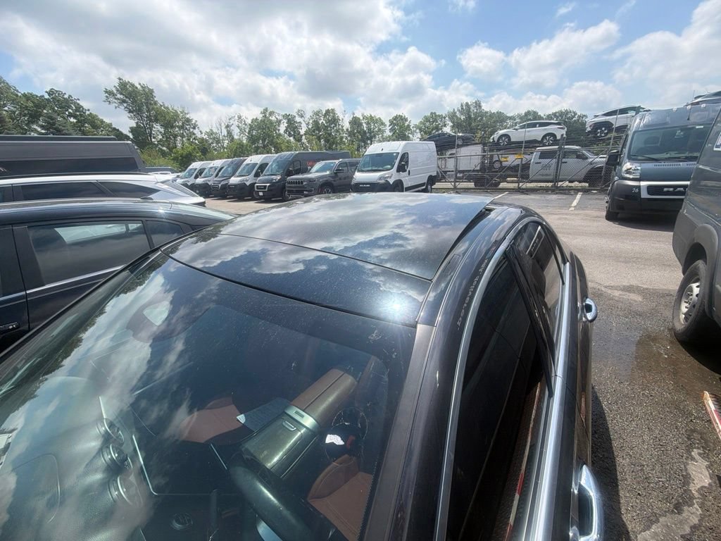 Used 2023 Mercedes-Benz C 300 4MATIC Sedan image 7