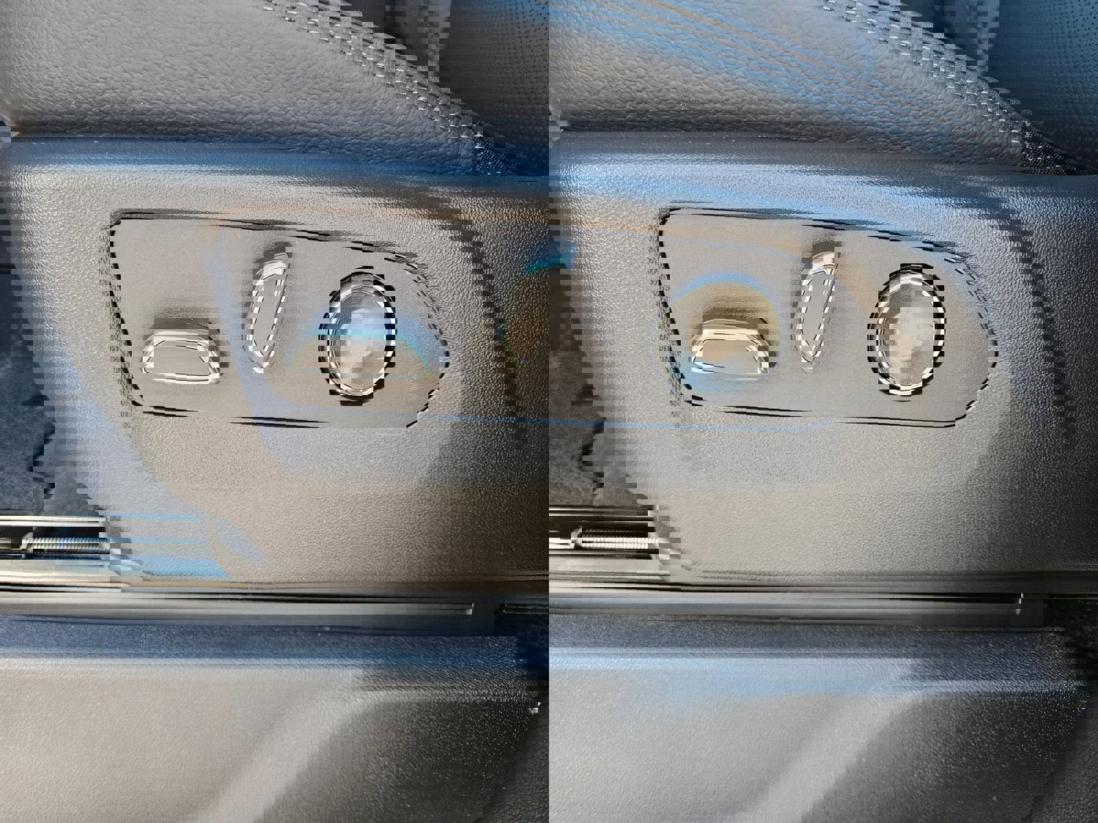 New 2026 GMC Sierra 2500 Denali w/ Denali Reserve Package image 23