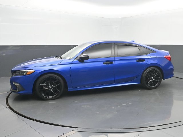 Used 2022 Honda Civic Sport image 2
