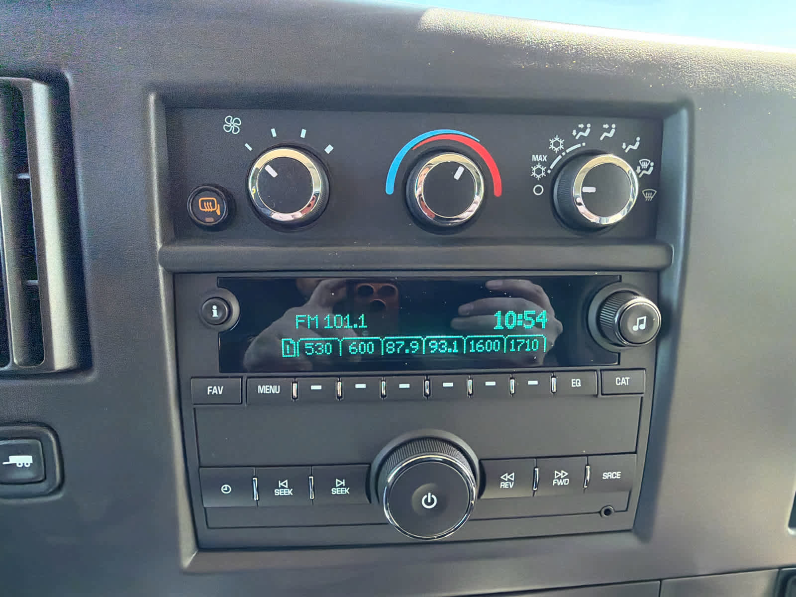 New 2025 GMC Savana 2500 w/ Driver Convenience Package image 26