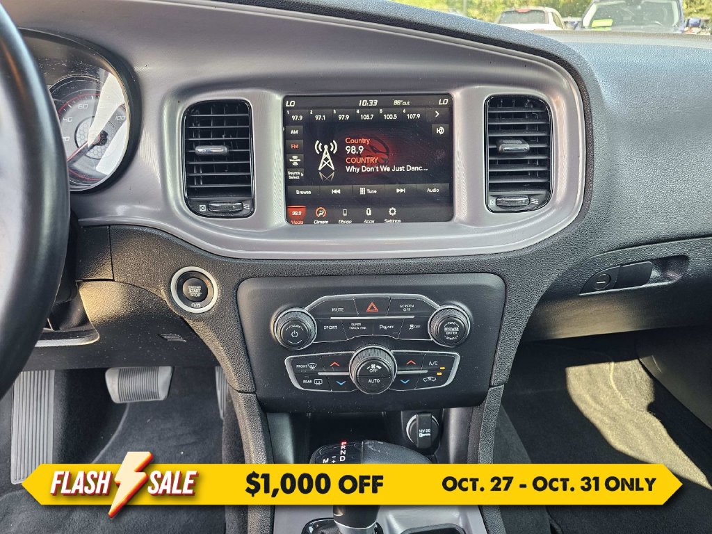 Used 2023 Dodge Charger SXT w/ Blacktop Package AWD/4WD image 23