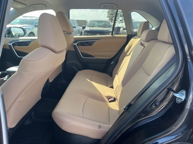 Used 2024 Toyota RAV4 LE image 8