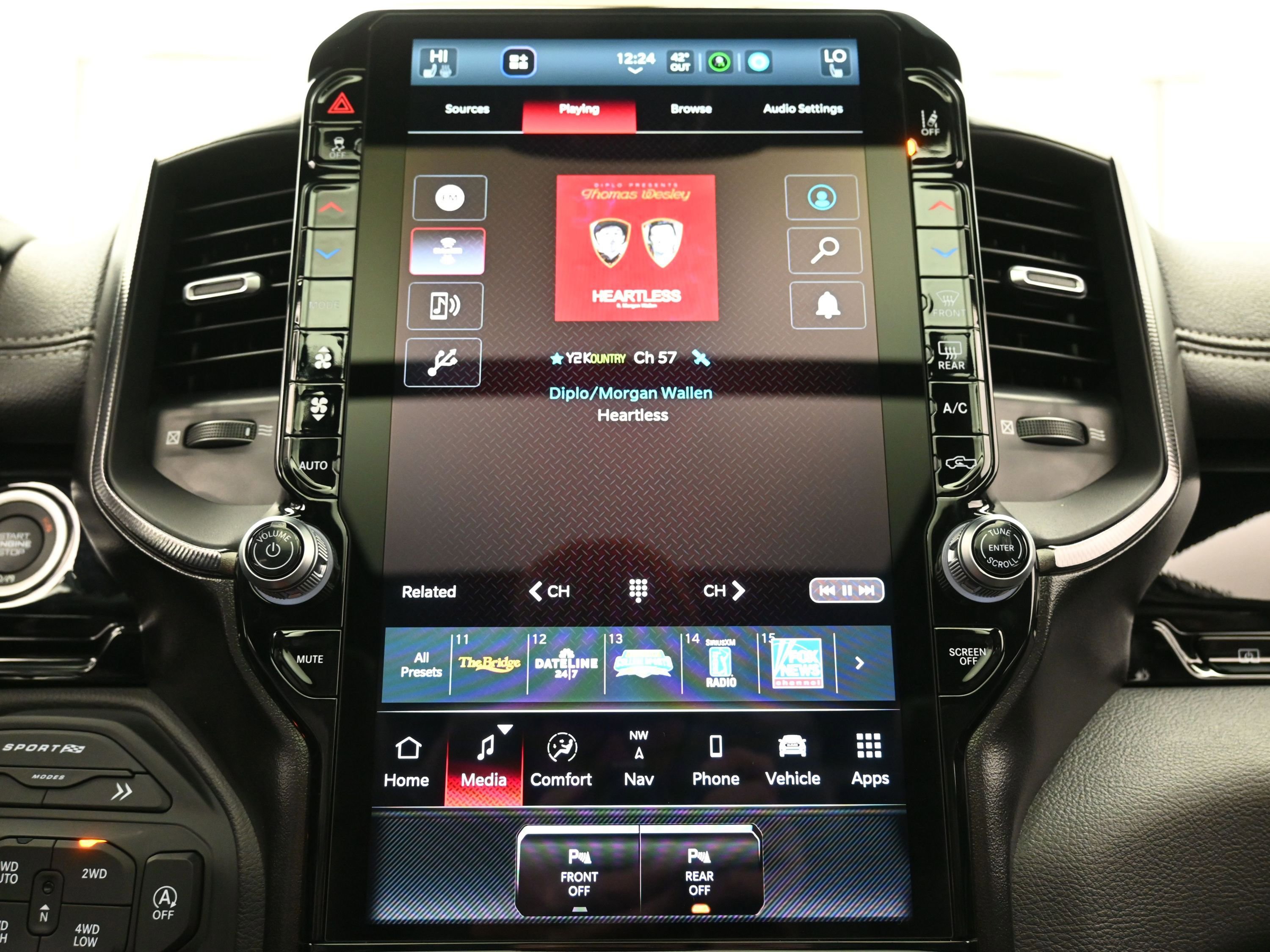 Used 2025 RAM 1500 Rebel w/ Rebel Level 2 Equipment Group image 31