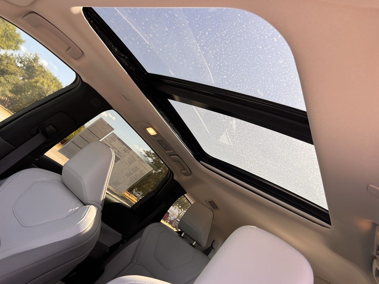 New 2027 INFINITI QX60 Luxe FWD image 19