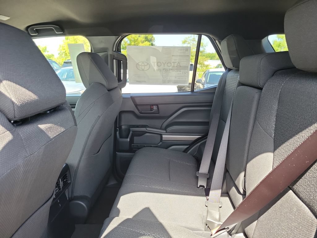 New 2026 Toyota 4Runner SR5 AWD/4WD image 25