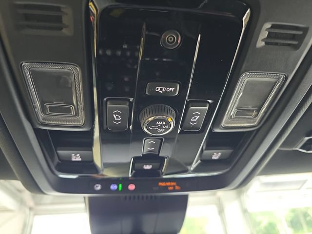 New 2026 GMC Yukon XL AT4 Ultimate w/ LPO, Floor Liner Package AWD/4WD image 24