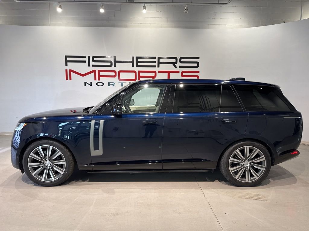 Used 2023 Land Rover Range Rover Long Wheelbase SE AWD/4WD image 6