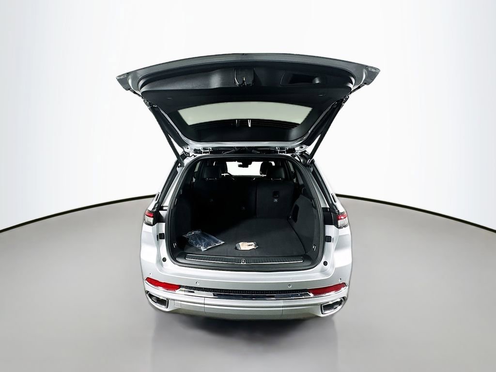 New 2025 Jeep Grand Cherokee Overland w/ Luxury Tech Group IV image 16