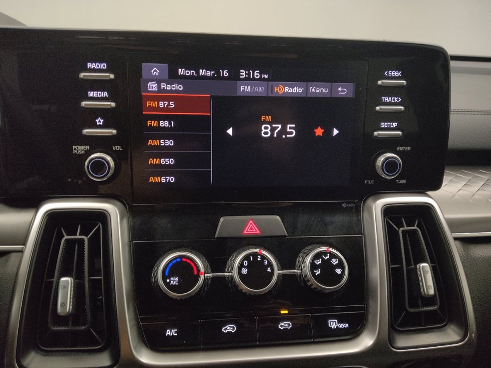 Used 2022 Kia Sorento LX image 25