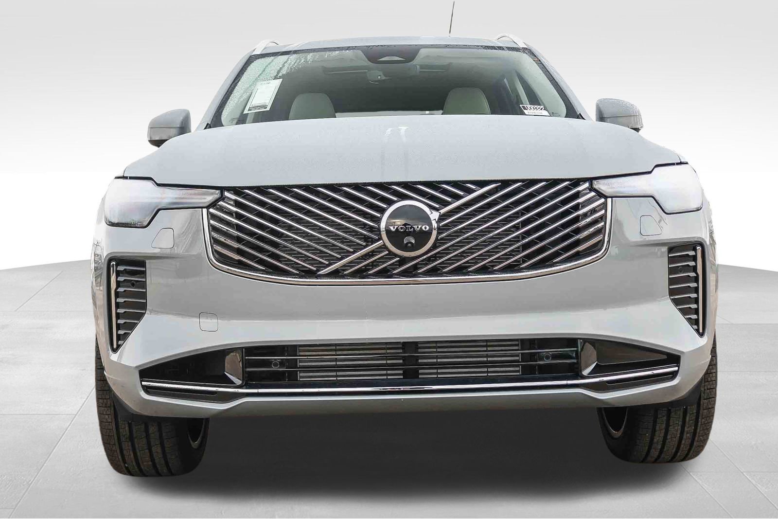 New 2026 Volvo XC90 T8 Ultra w/ Protection Package Premier image 2