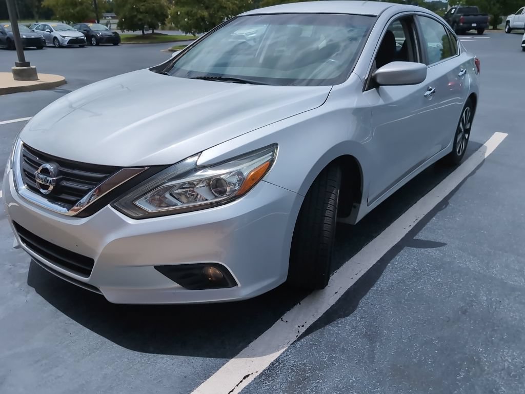 Used 2018 Nissan Altima 2.5 SV