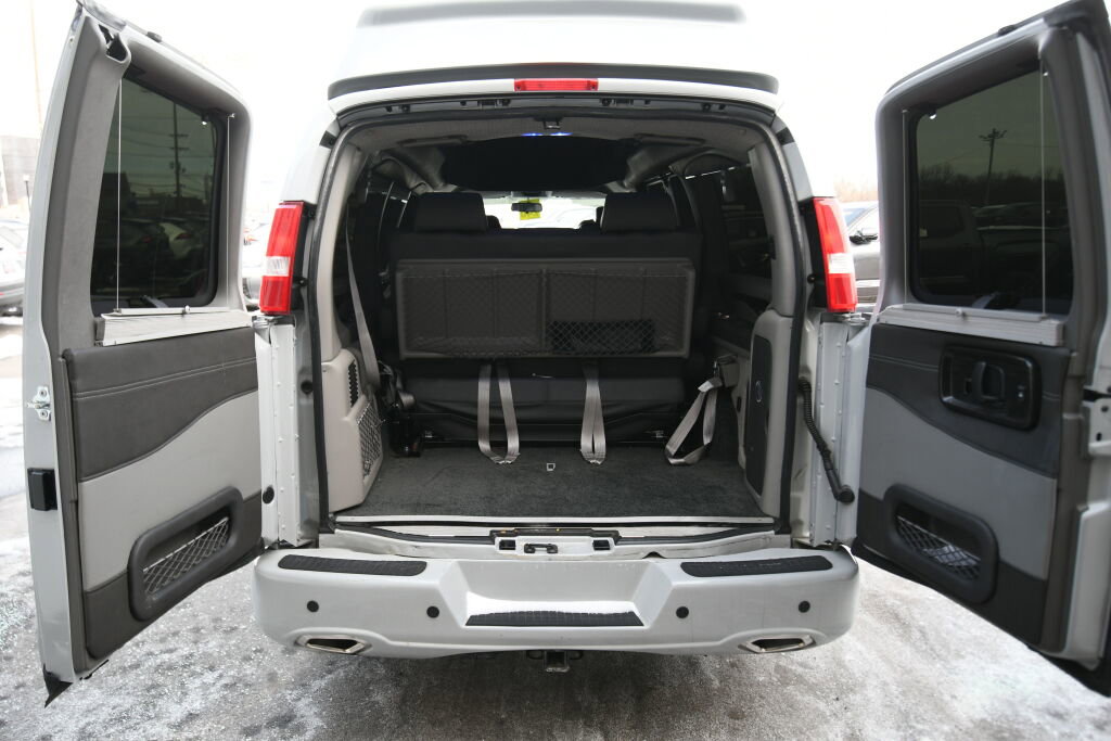 Used 2023 Chevrolet Express 2500 Work Van image 17