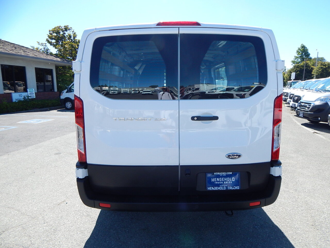 Used 2025 Ford Transit 250 Low Roof w/ Exterior Upgrade Package RWD image 7