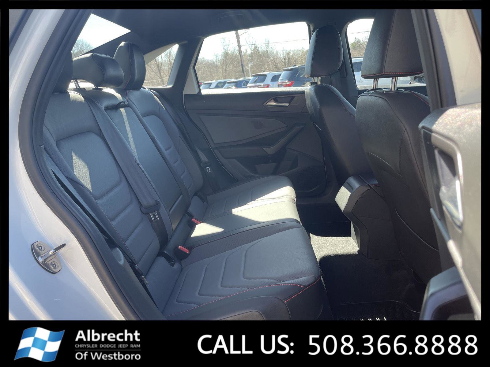 Used 2025 Volkswagen Jetta GLI Autobahn image 17