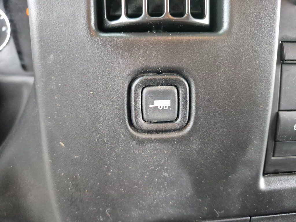 Used 2016 Chevrolet Express 2500 Extended image 22