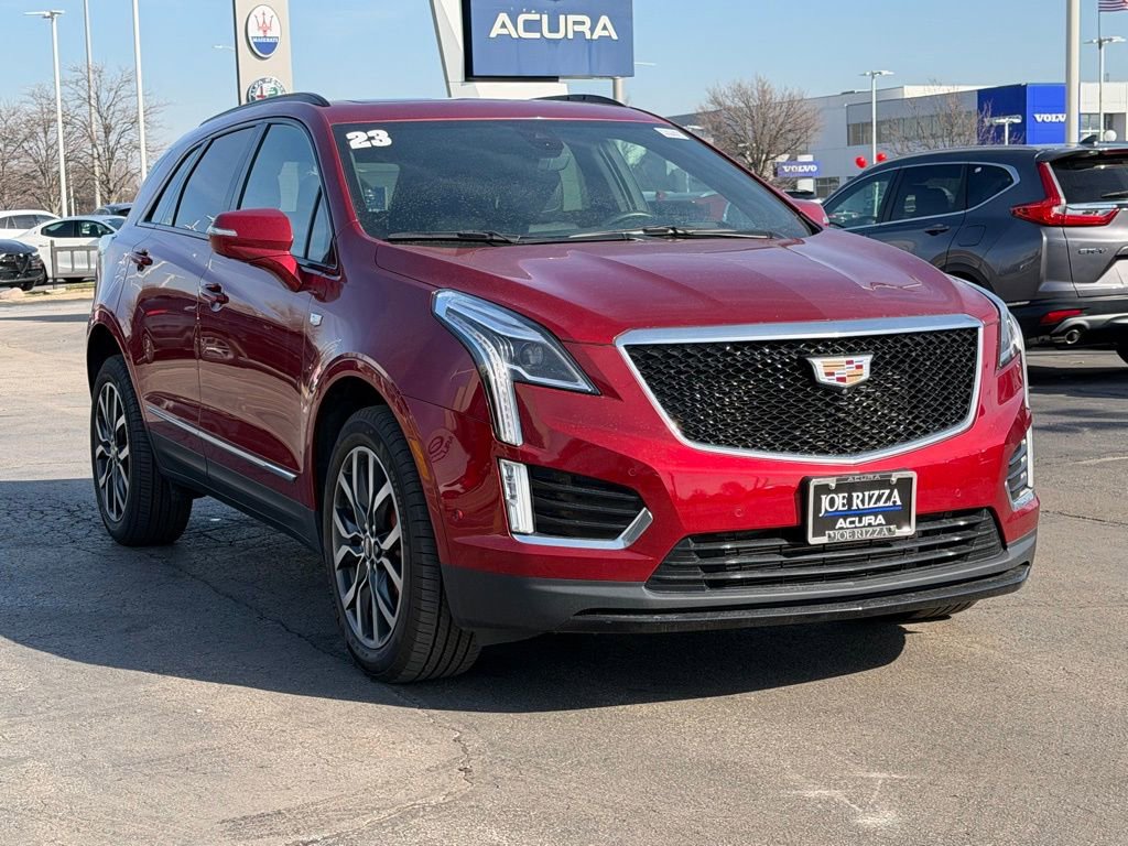 Used 2023 Cadillac XT5 Sportv w/ Technology Package image 3