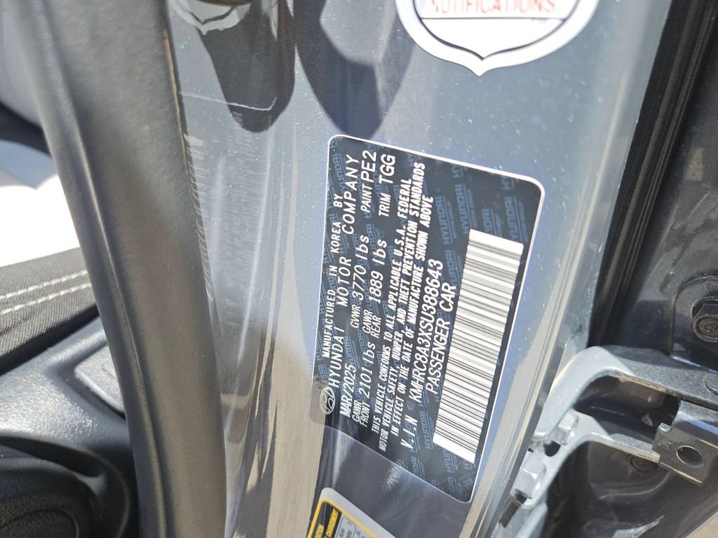 Used 2025 Hyundai Venue SEL FWD image 32